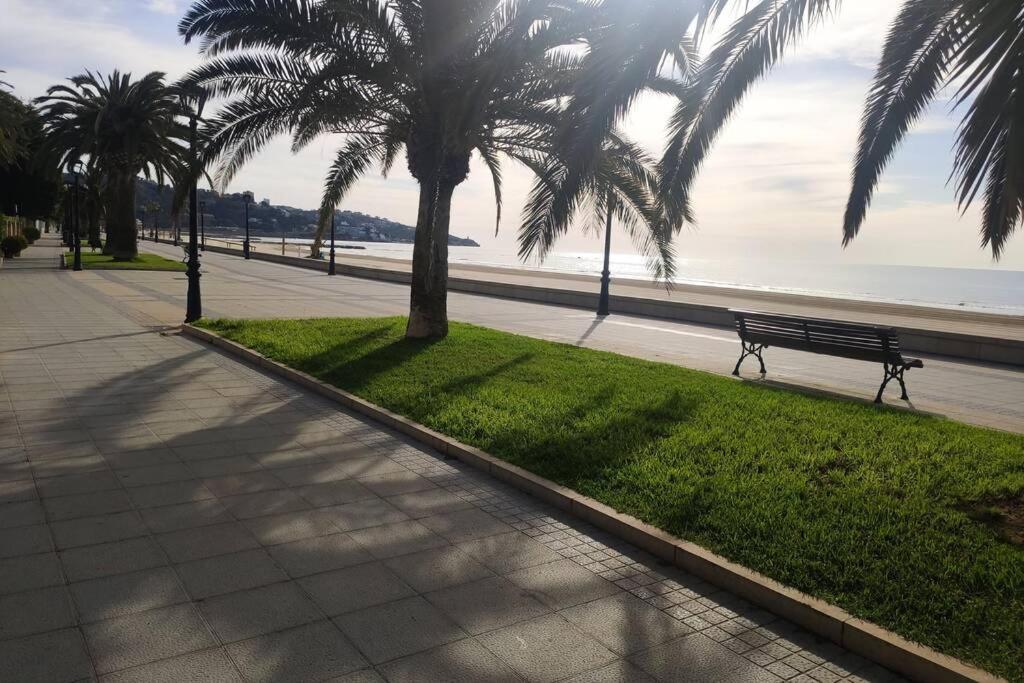 Apartamento Recien Reformado En Primera Linea Con Vistas A La Playa De La Almadraba ベニカシム エクステリア 写真